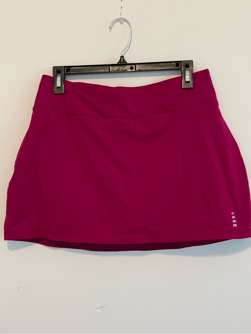 Lands End swim skirt, built-in shorts, magenta size 10-12 medium